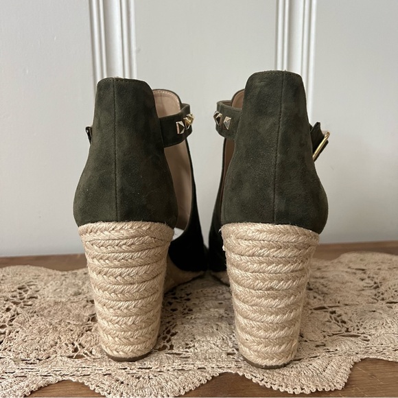 White House Black Market Ryleigh Green Suede Studded Espadrille Wedge size 11 - Picture 5 of 8